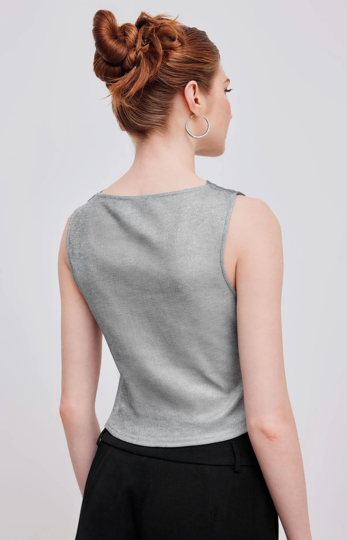 NWT  ROUND NECK RUCHED GLITTER ASYMMETRICAL TANK TOP – SIZE XS - Image 8