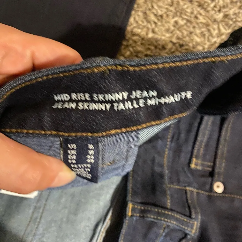 Lands End Woman’s Jeans Dark Wash NWT 16 Mid rise Skinny 28” Inseam - Image 3