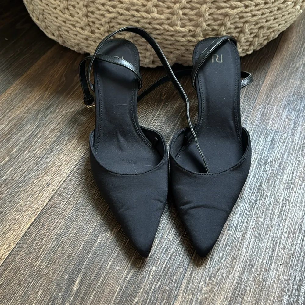 RIVER ISLAND POINTED KITTEN HEELS - Image 2