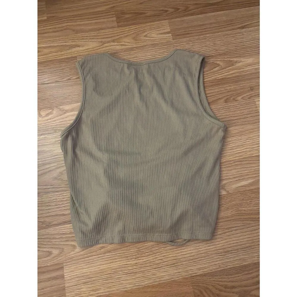 Free Kisses Crop Tank Top Size Medium - Image 5