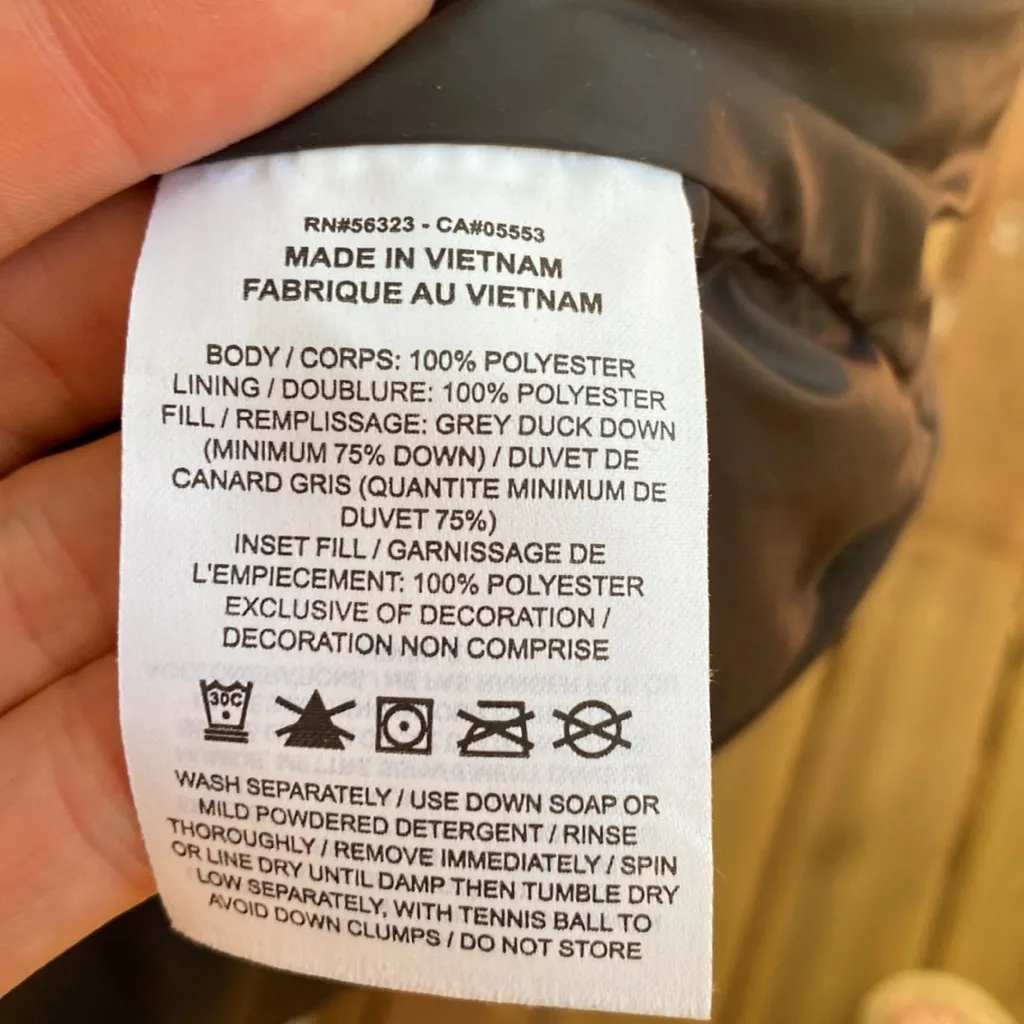 Nike Women's XS Down Wind Runner Puffer Jacket Black Grey White Hood EUC CU4406 - Image 8