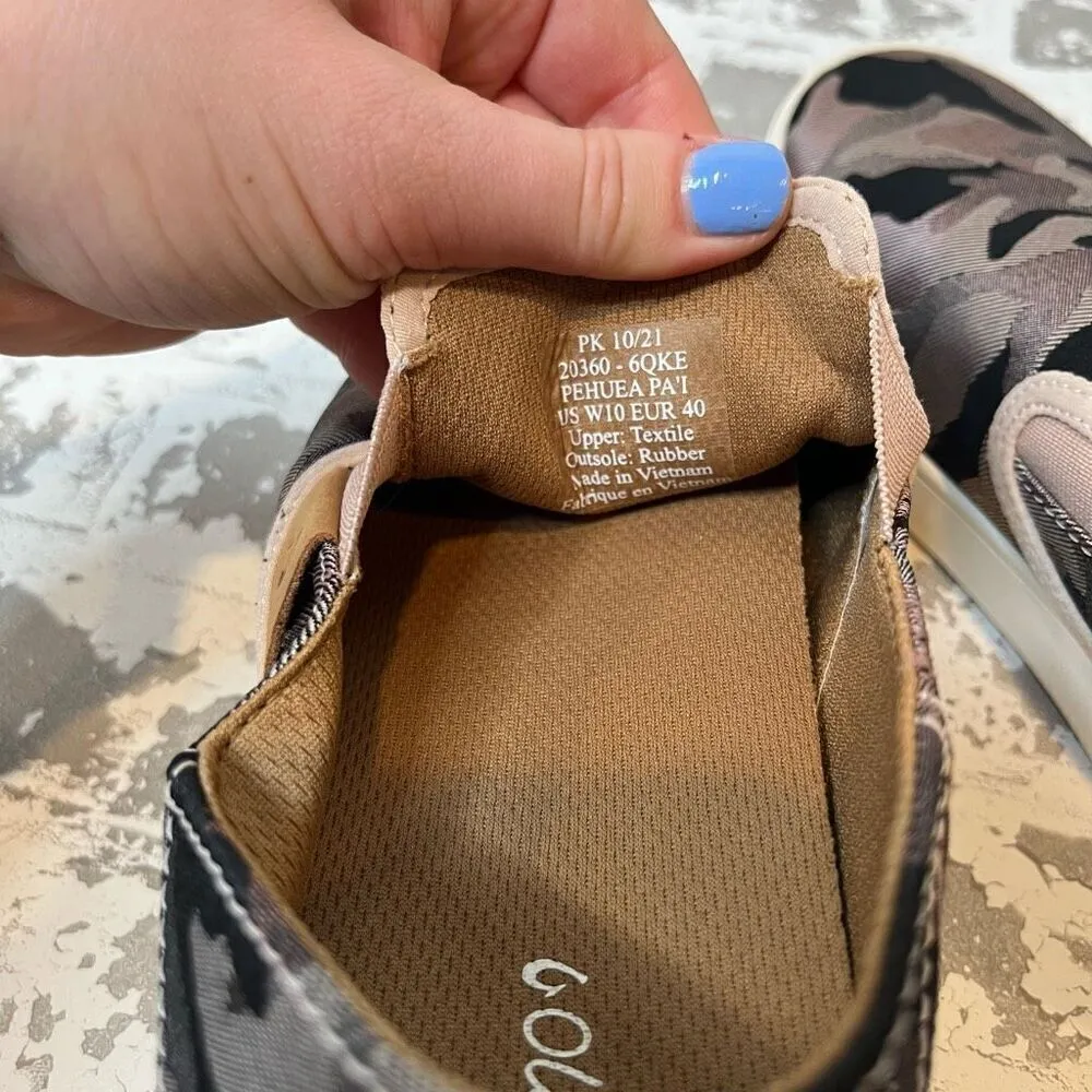 Olukai | pink camo slip on loafers Size 10 - Image 2