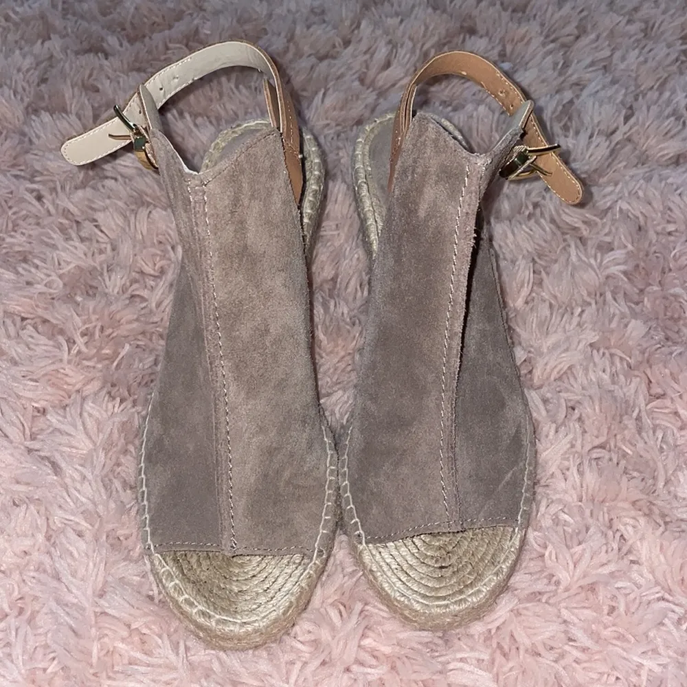 Seychelles Taupe Suede Espadrilles Wedge Sandals - Image 3