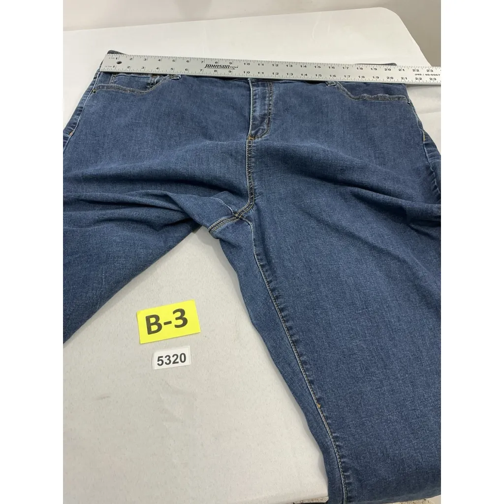 Womans Fashion To Figure Blue Jeans 24 - Image 4