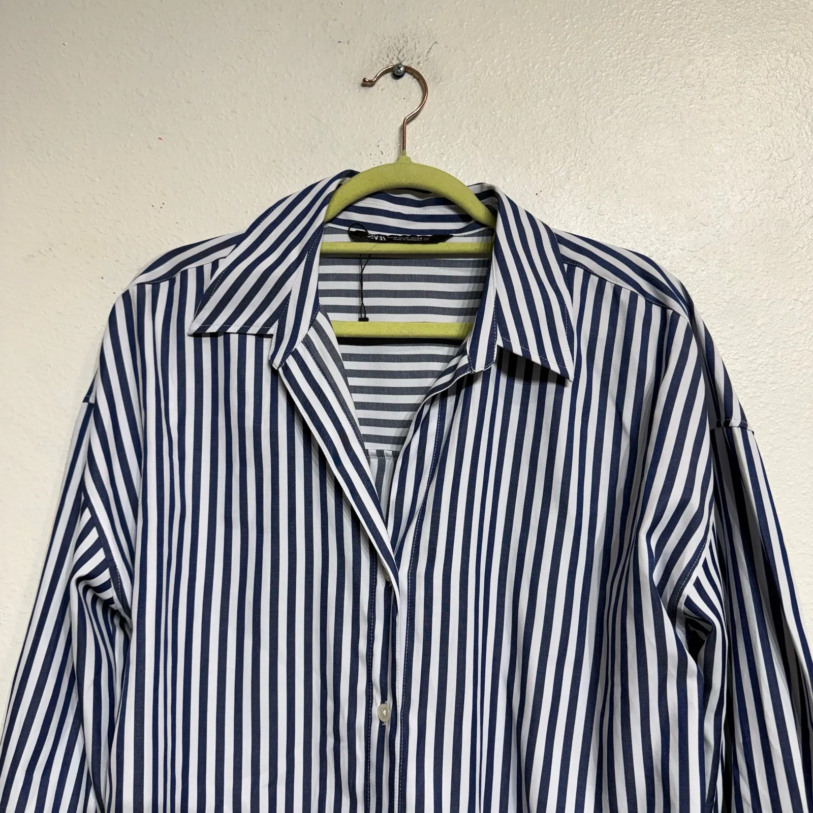 Zara Blue Striped Button Down Blouse Sz M NWOT - Image 3