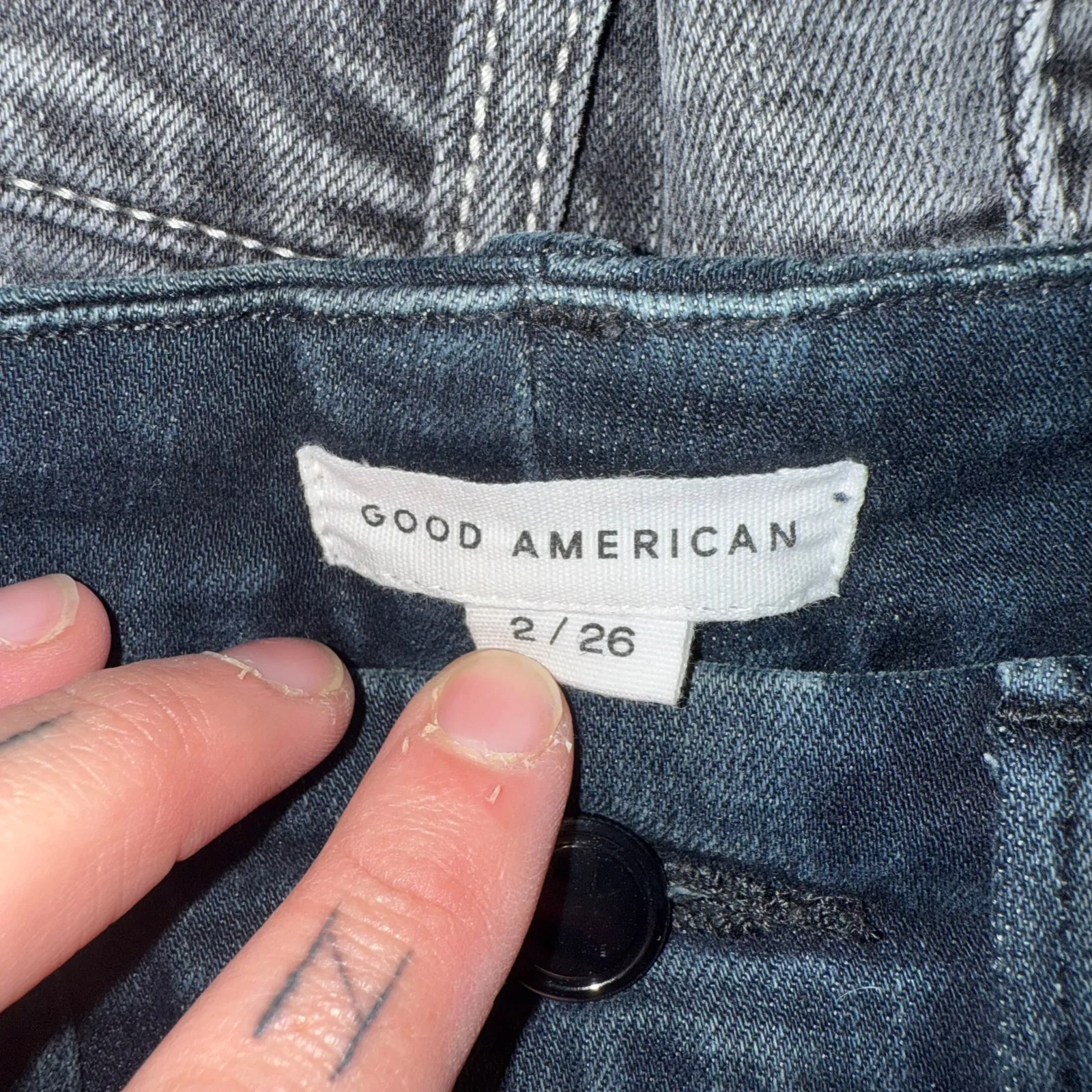 Good American Raw-Hem Skinny Jeans Dark Indigo Sz 2/26 EUC - Image 3