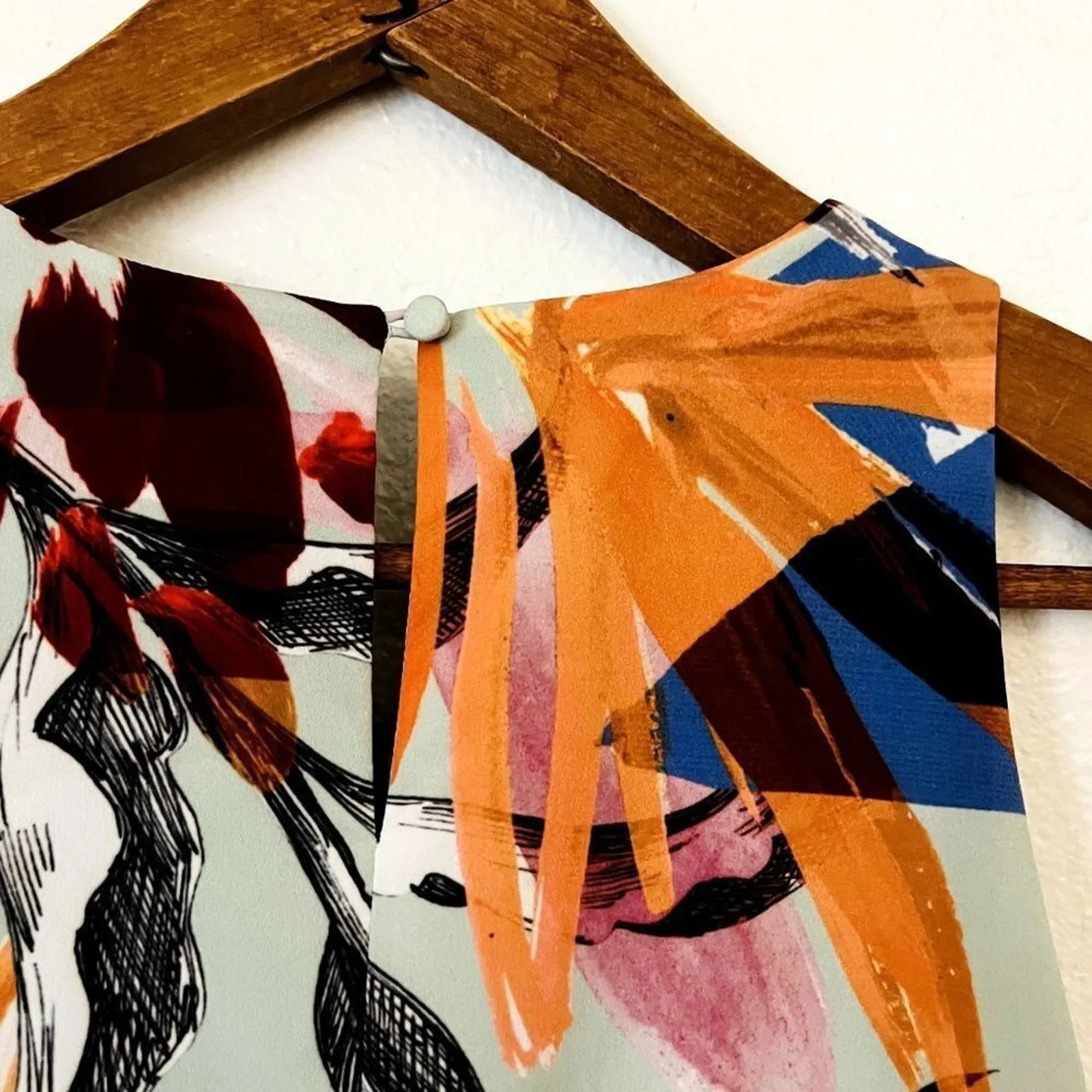 Slate & Willow Botanical Jungle Print Wrap Midi Tiered Sleeveless Dress - Image 10