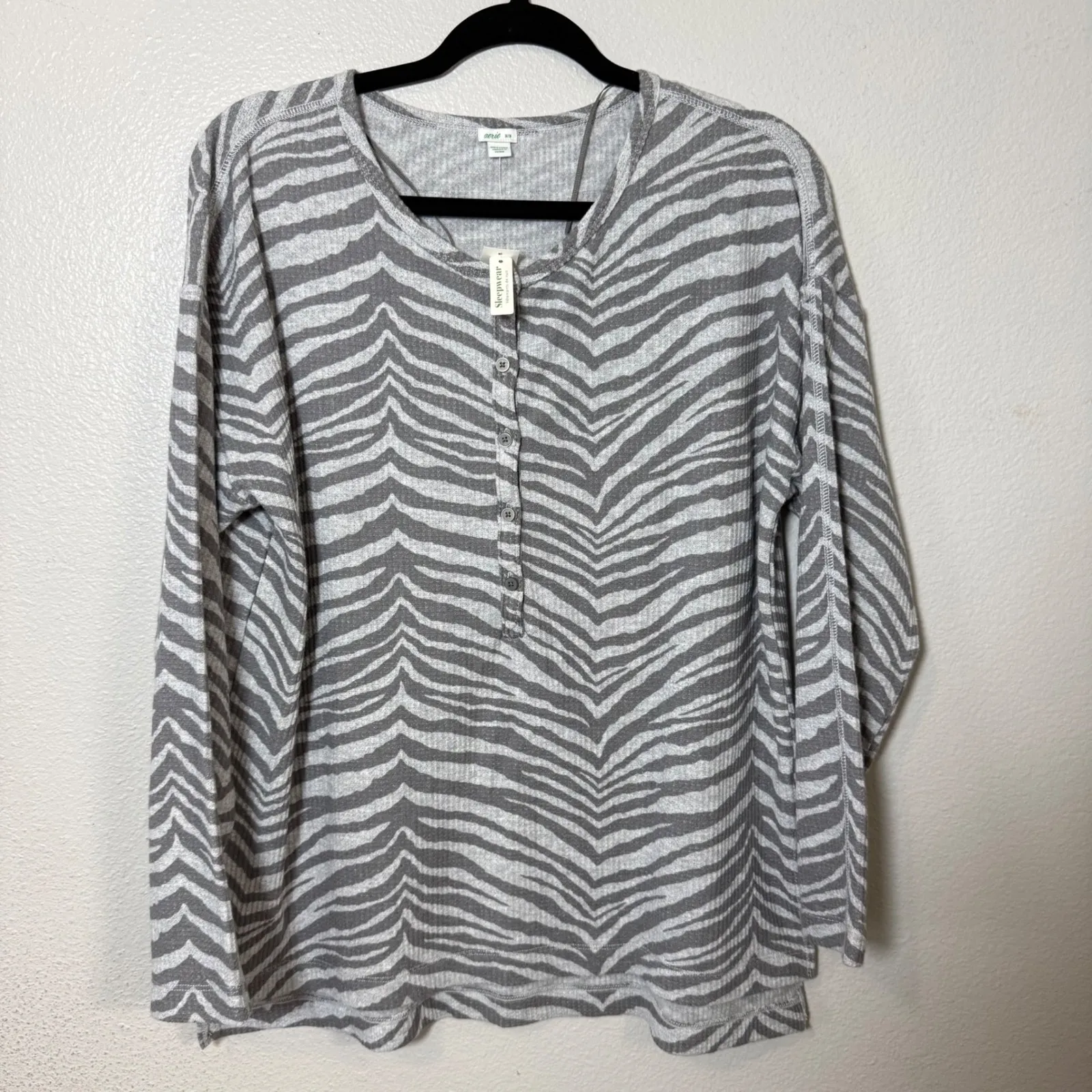 Aerie Zebra Print Henley Long Sleeve Top Womens M Gray White Waffle Knit - Image 2