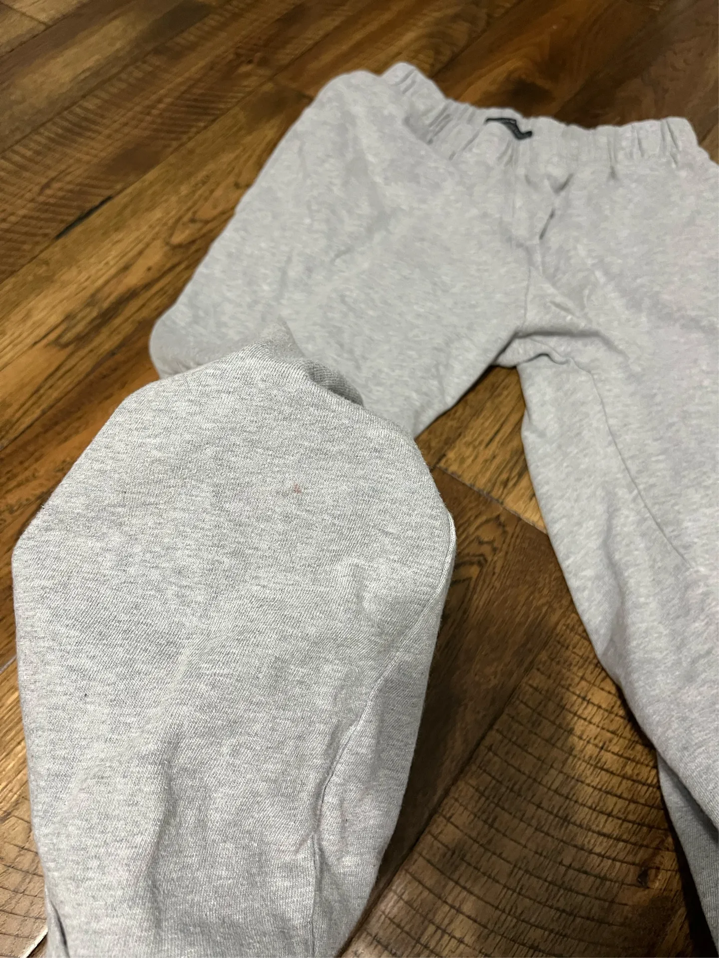 Brandy Melville Grey Anastasia Sweatpants Wide-Leg - Image 5