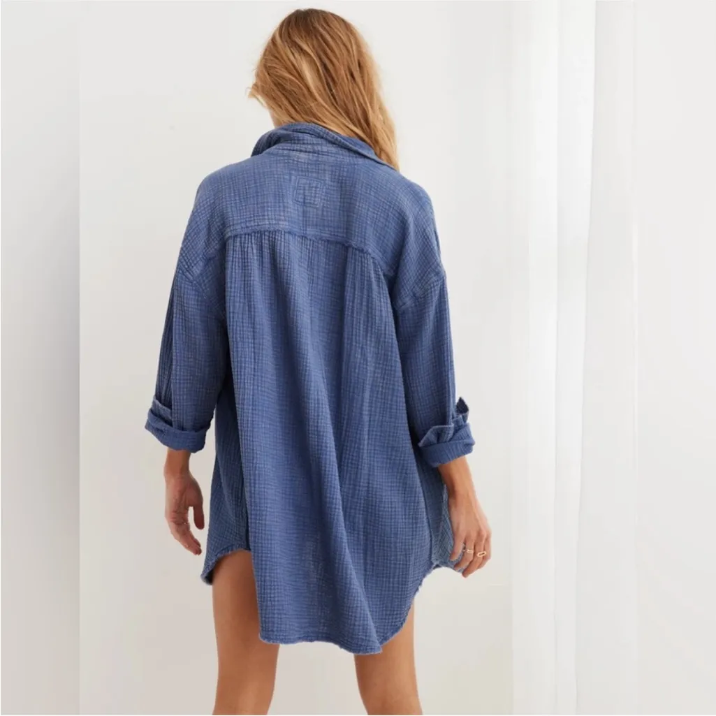 NEW! Aerie Gauzy Cover Up Shirt Blue Button Up Oversized Frayed Size XS - Image 3