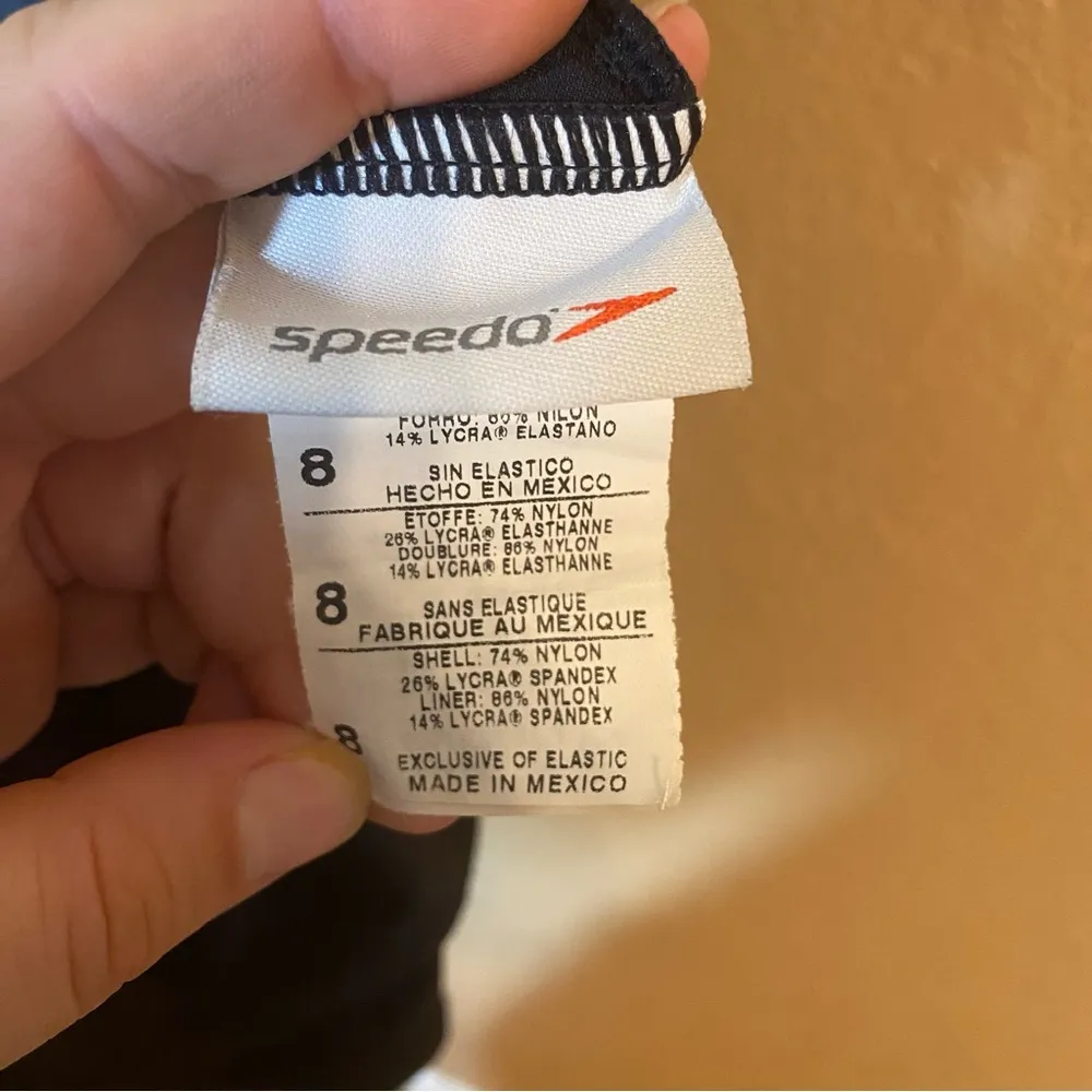 Speedo Women’s swimsuit Moderate Coverage One Piece Swimsuit Size 8 - Image 5