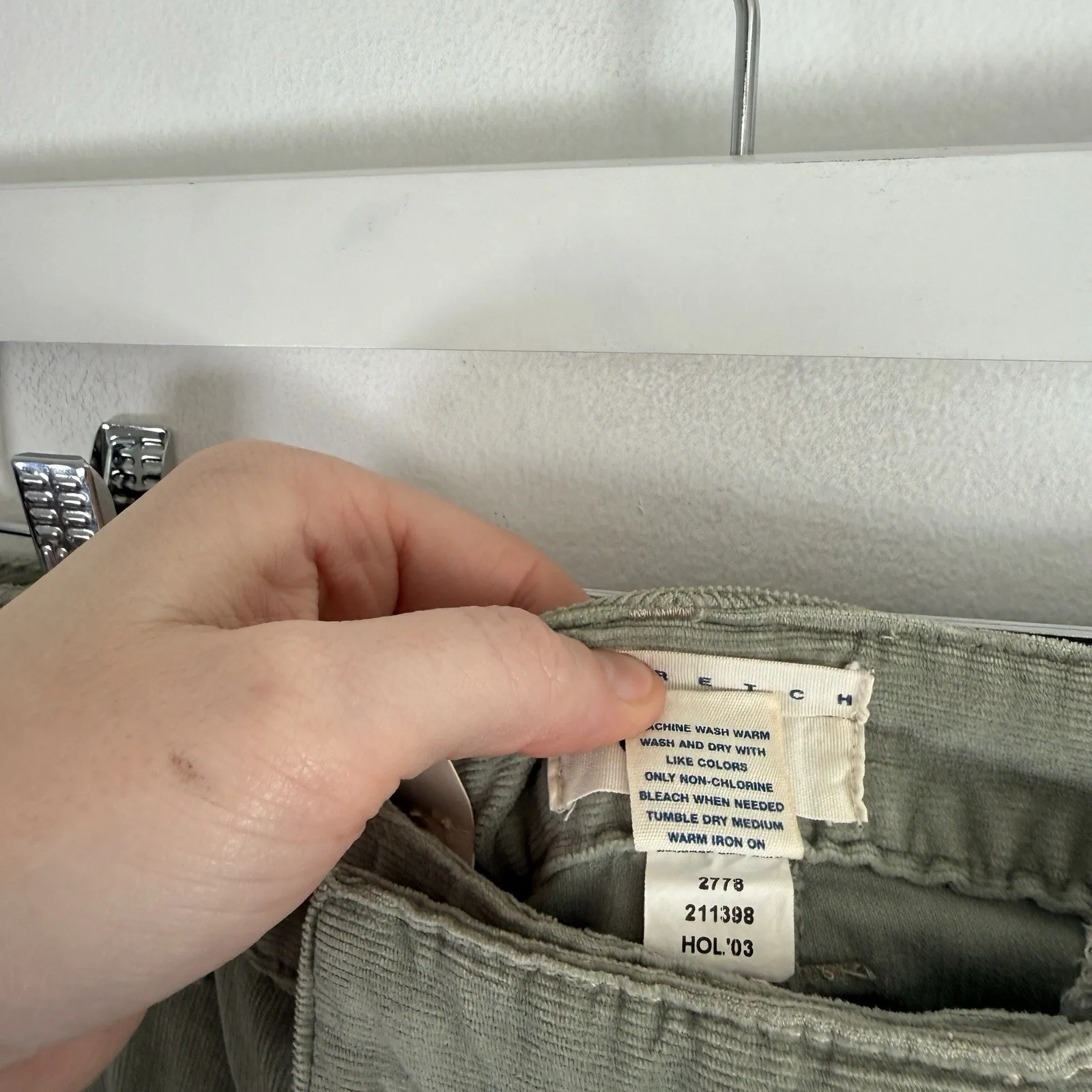 Old Navy Low Waist Bootcut Corduroy Cargo Pants Y2K NEW Womens 8 - Image 6