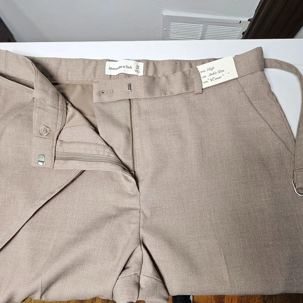 Abercrombie & Fitch HR Belted Ankle Straight Pant - Brown - Women's Size 31 - Image 8