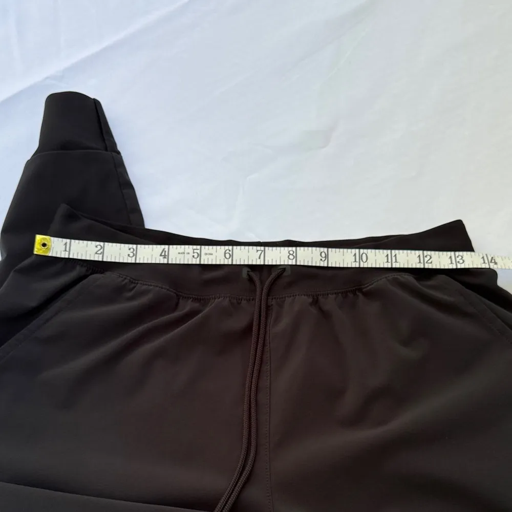 Under Armour Women's Black Joggers - Image 4