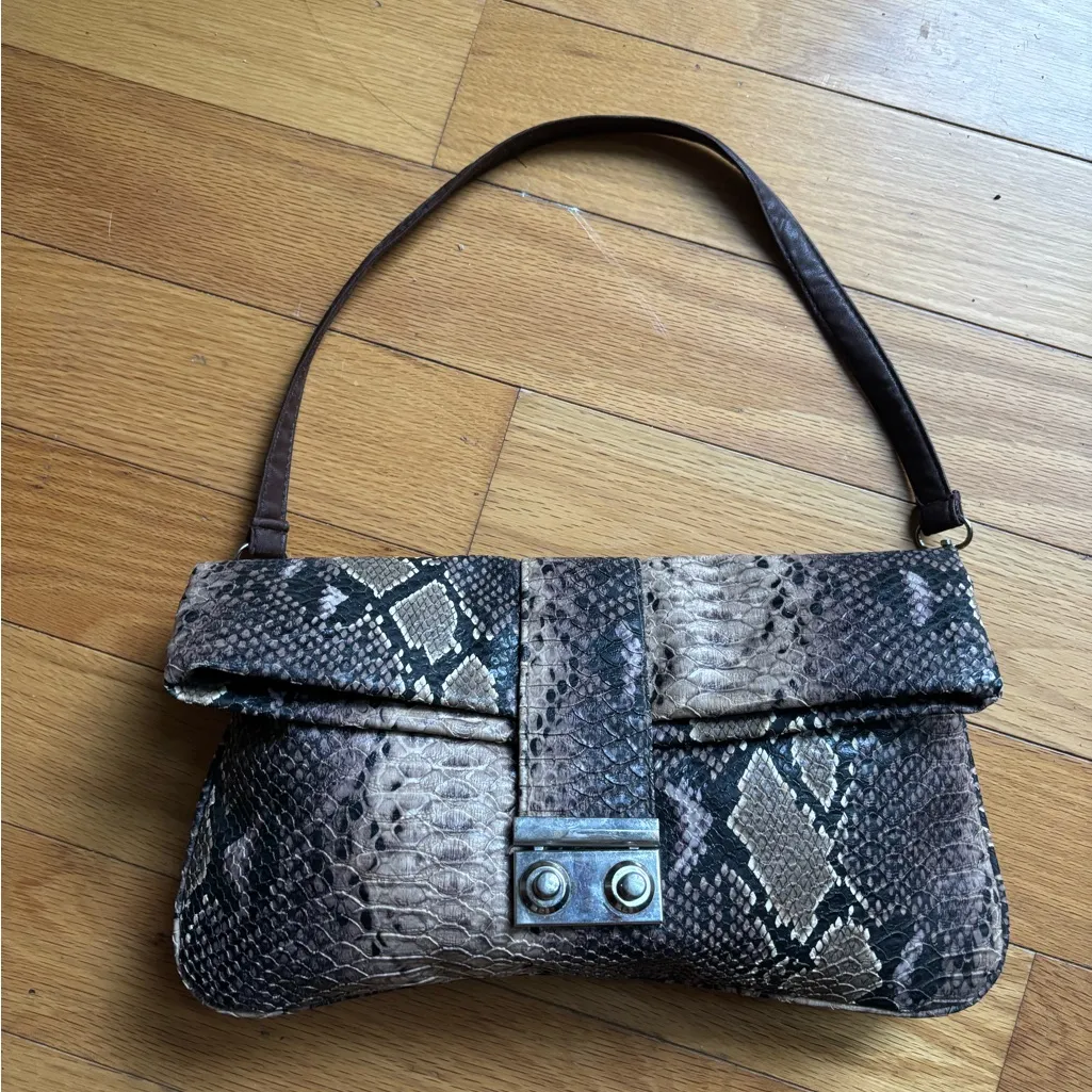 Vintage Y2K Snakeskin Reptile Print Shoulder with silver hardware detailing Black - Image 3