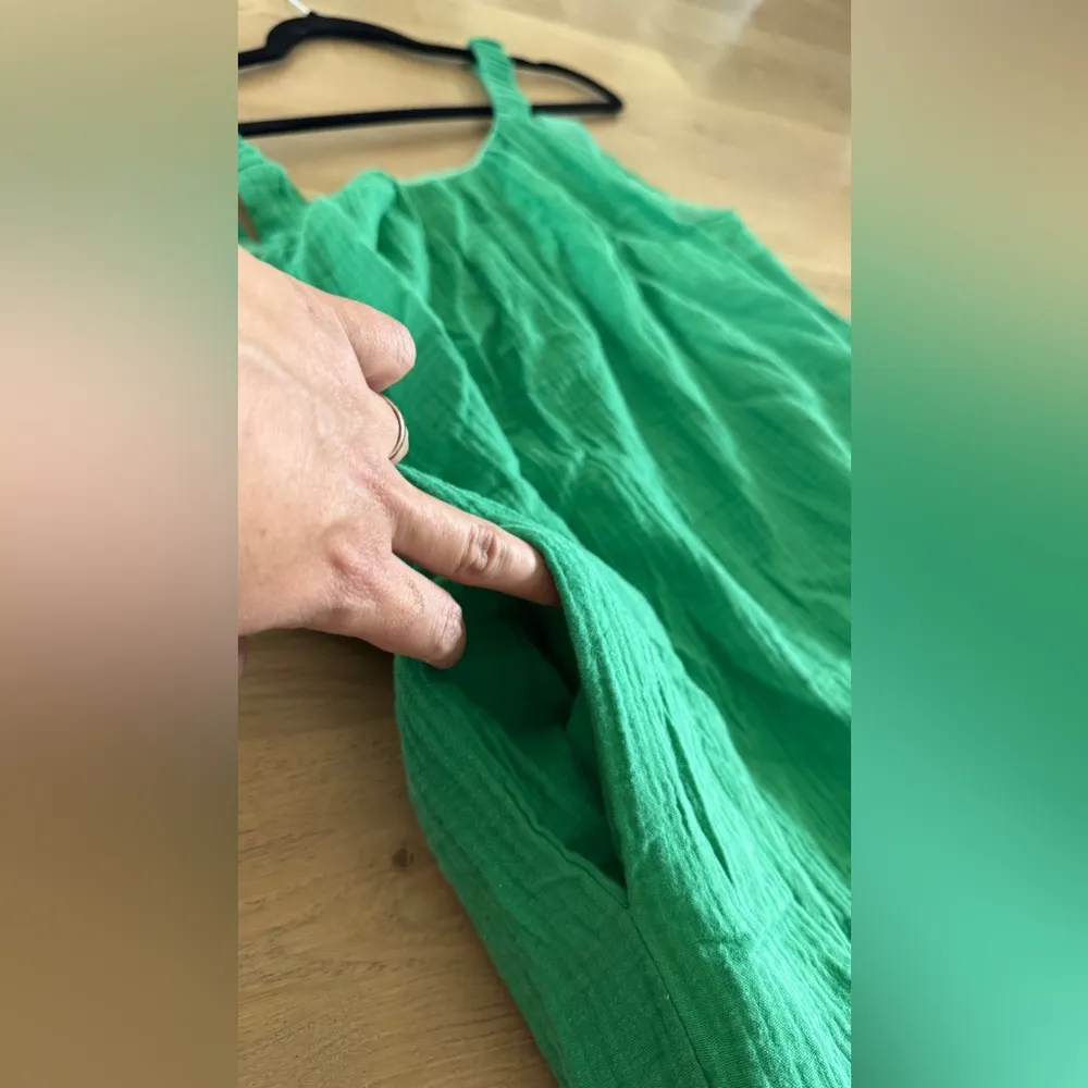 Mikarose The Tabby sleeveless gauze Dress Kelly green size medium NWT - Image 2