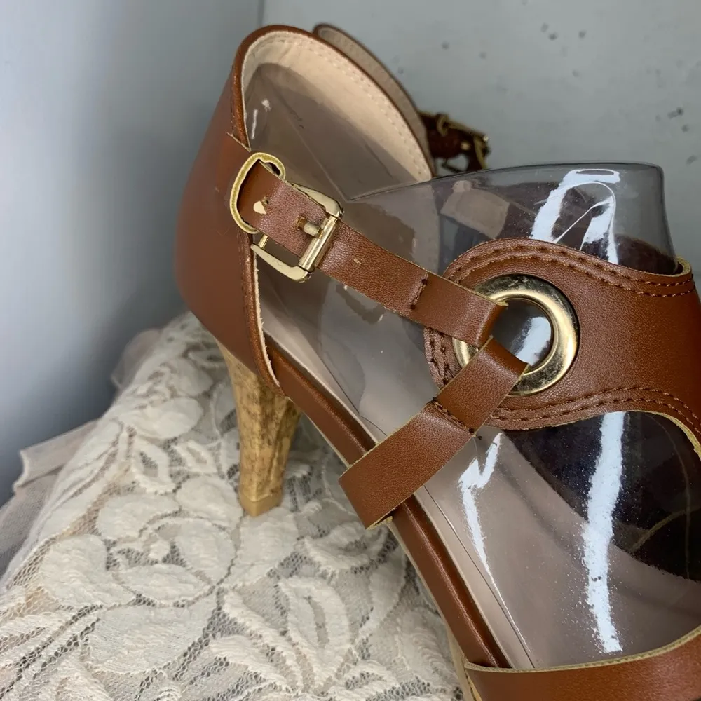 Brown Faux Leather Roman Sandals Size 10 - Image 5