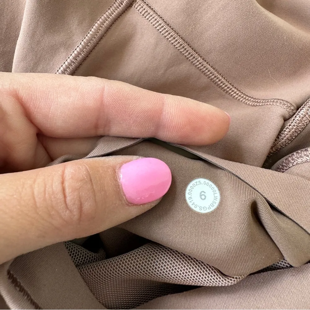 Lululemon In Movement Leggings 25" Everlux - Image 9