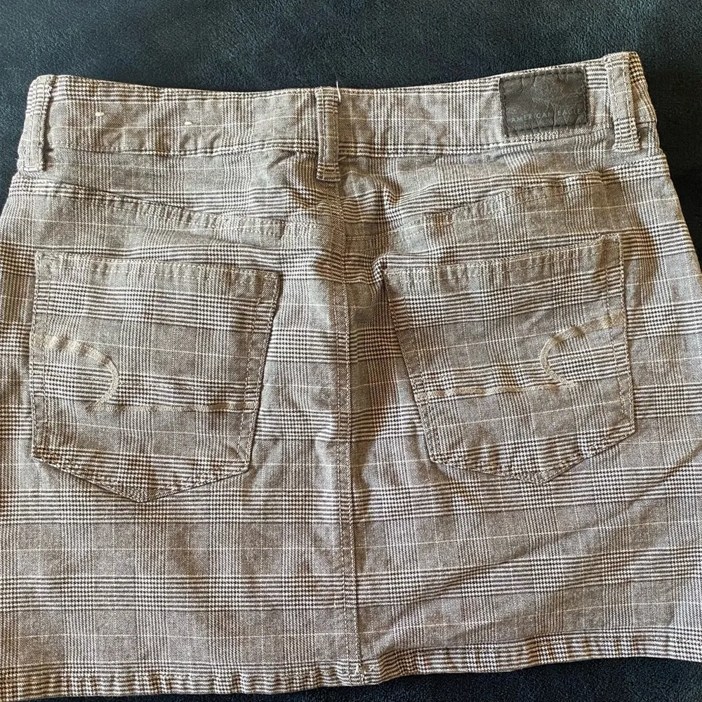 American eagle stretch black white herringbone mini skirt size 6 EUC fun - Image 2