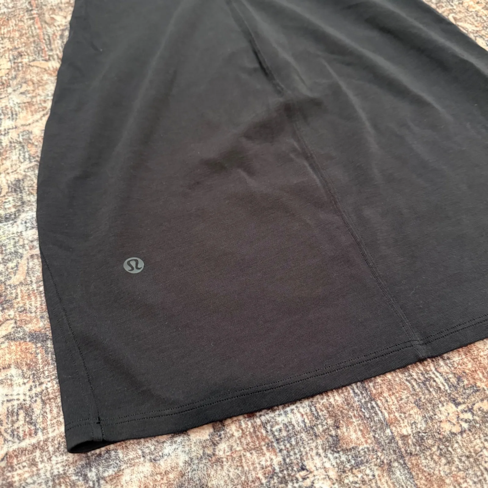 Lululemon Slim-Fit Above-Knee Dress Black Size 2 Womens LBD Athleisure Y2K - Image 4