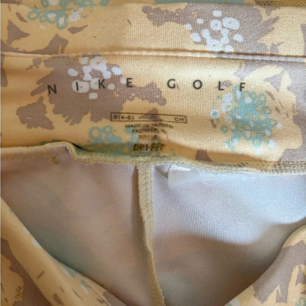Nike  Golf Skort Yellow Floral Size Small - Image 3