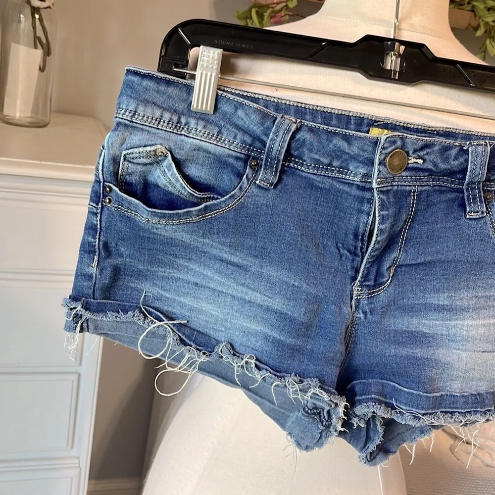 YMI Wanna Betta Butt Denim Jean Shorts - Image 6
