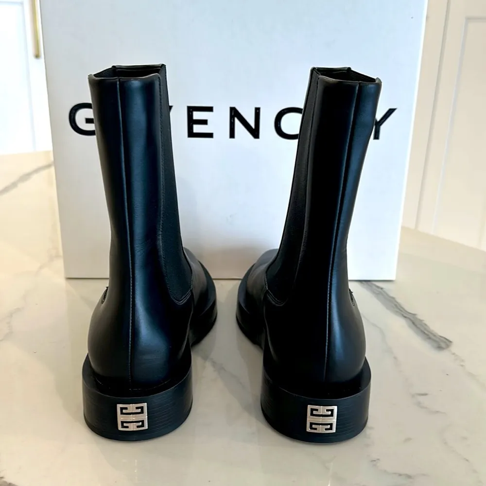Givenchy Chelsea Boots - Image 2