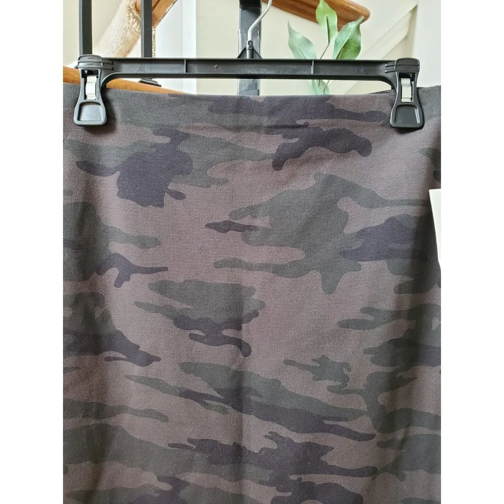 Sanctuary Women's Gray Camouflage Rayon Comfort Waist Pencil & Straight Skirt XS - Image 2