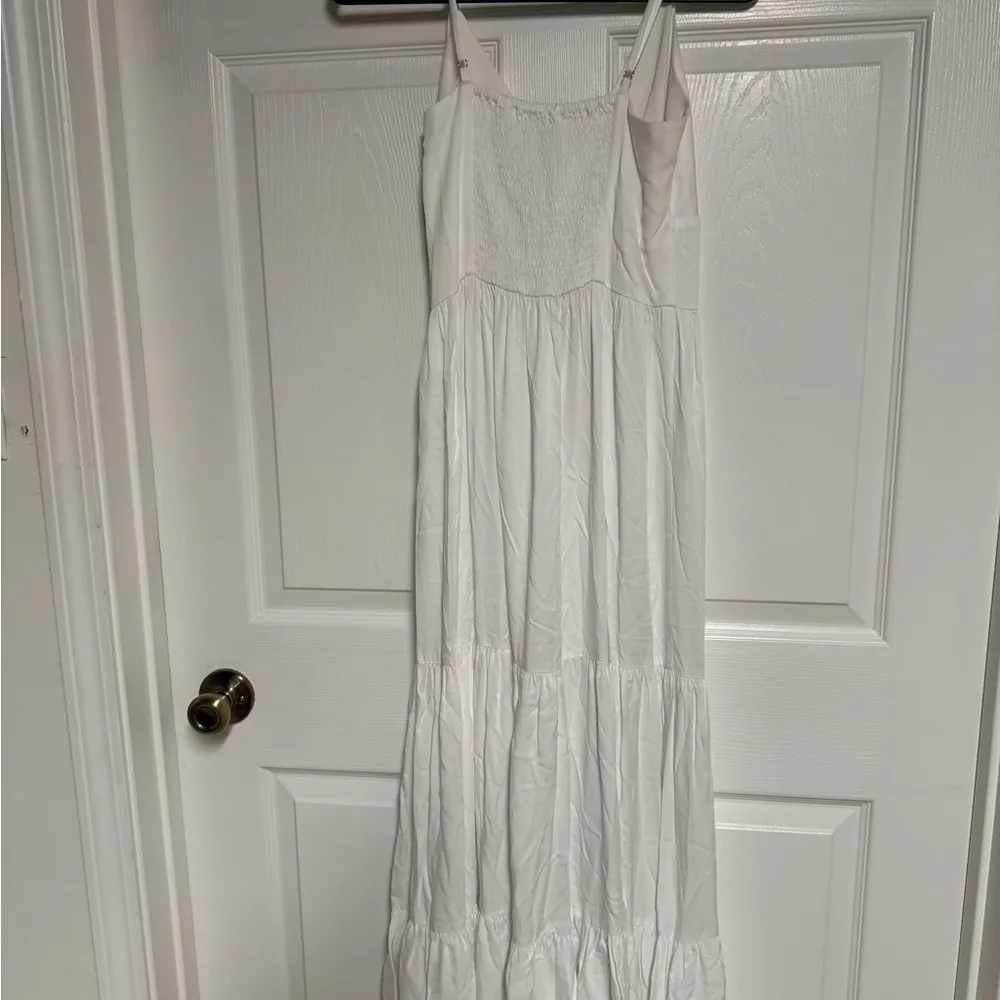 NWOT Gianni Bini Elegant White Button-Down Maxi Dress - Image 8