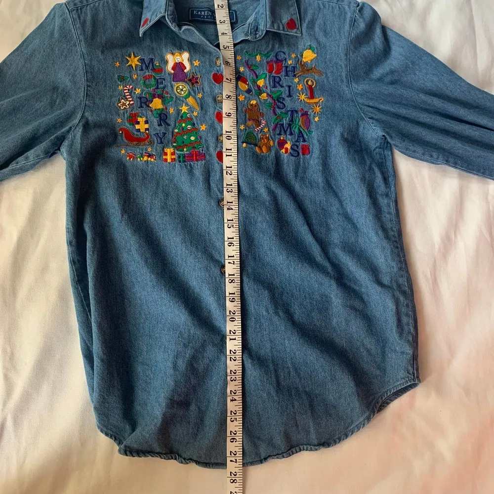 Karen Scott Christmas Embroidered Button Down Denim Chambray Size Petite Small - Image 6