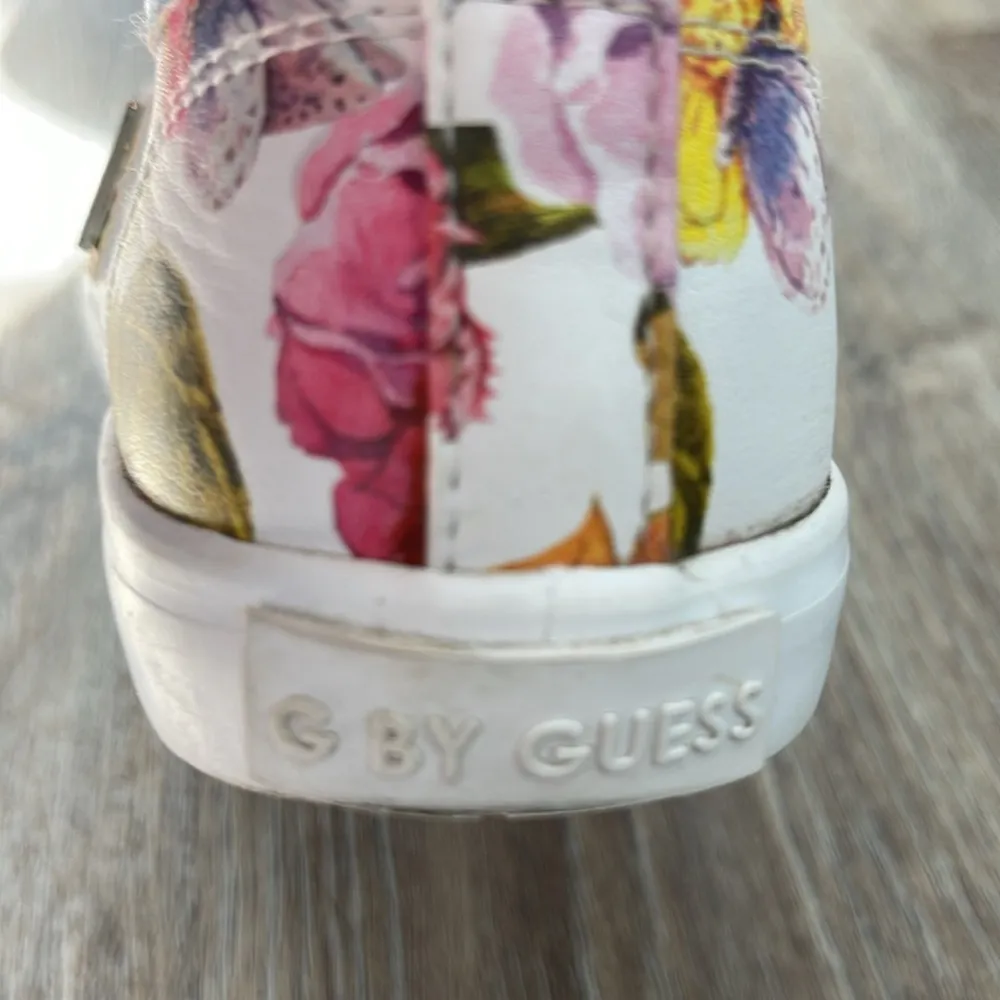 Guess Floral Leather Shoes “Mallory” Size 5.5 - Image 11