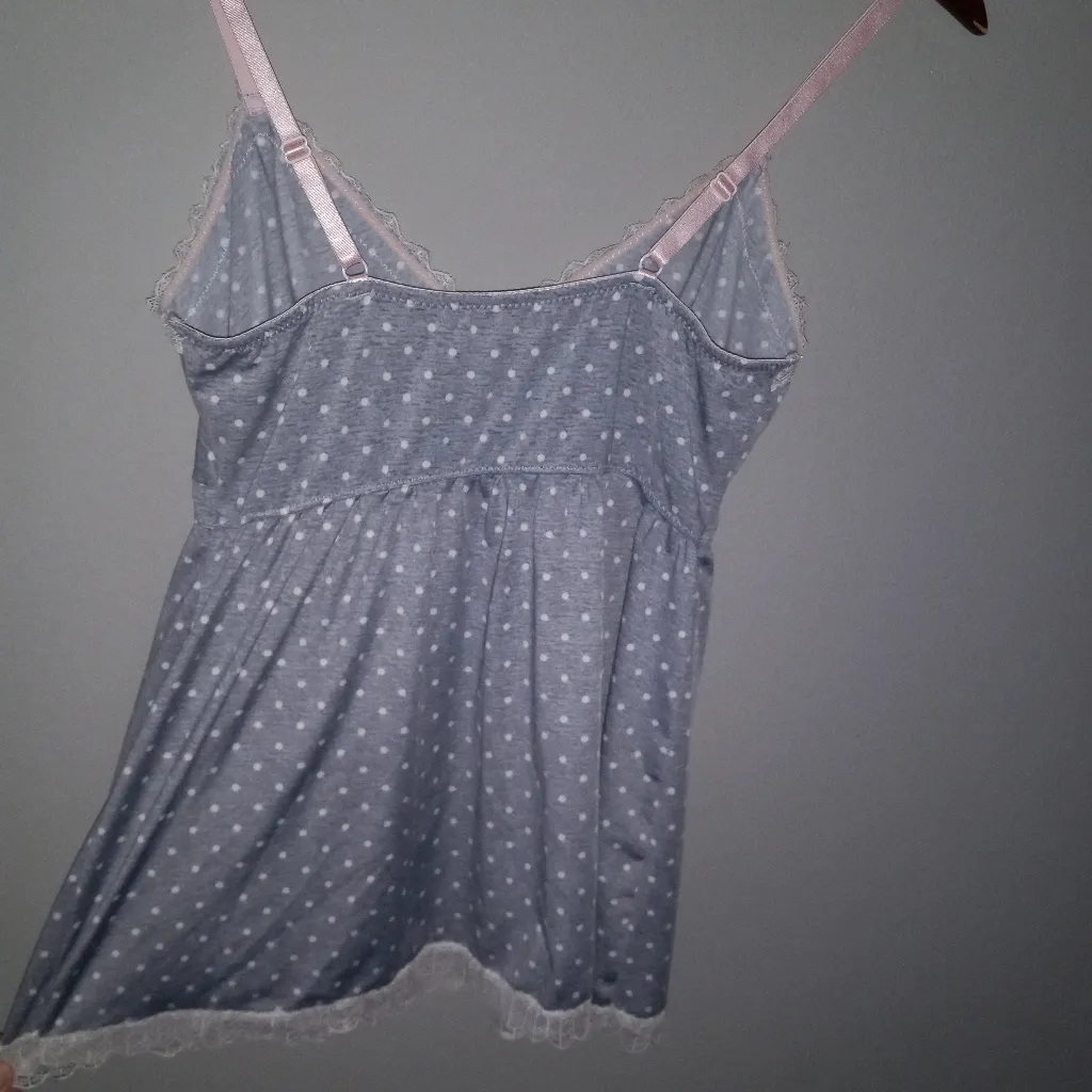 Marilyn Monroe L Triangle Camisole Top White Dots on Gray - Image 5
