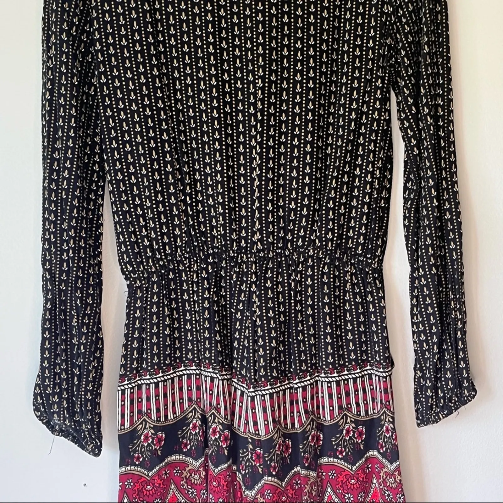 Hollister Black Patterned Long Sleeve Romper Size M - Image 13