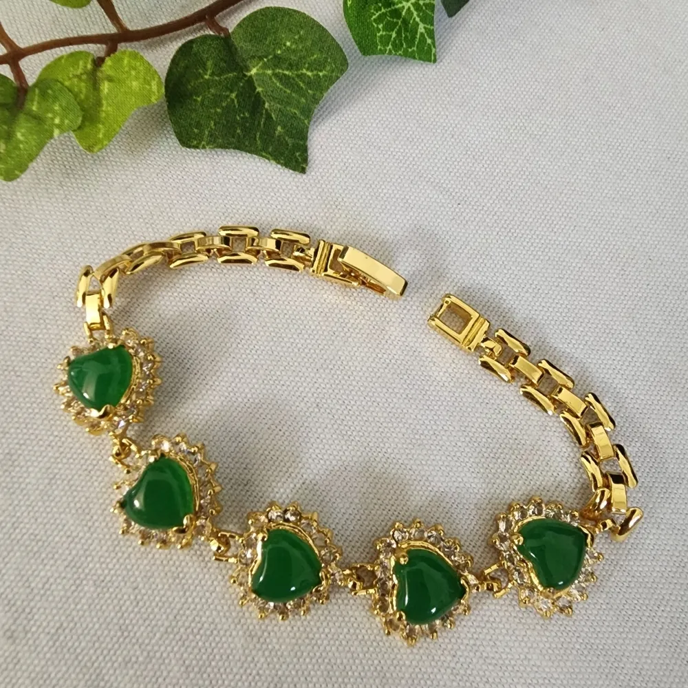Gold with Green Jade Hearts Bracelet - Image 2