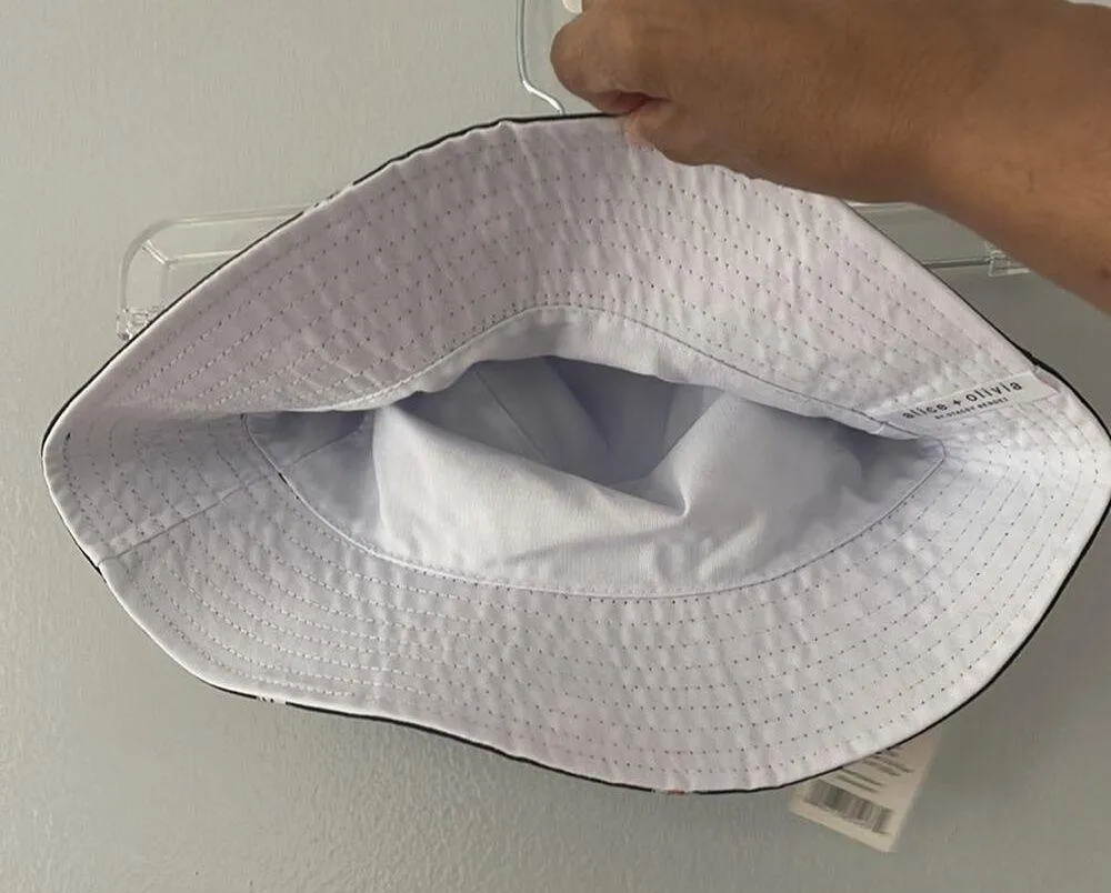 Alice & Olivia Bucket Hat New With Tags - Image 4