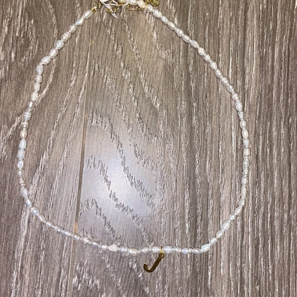 Fresh water pearl necklace with letter White - Image 4