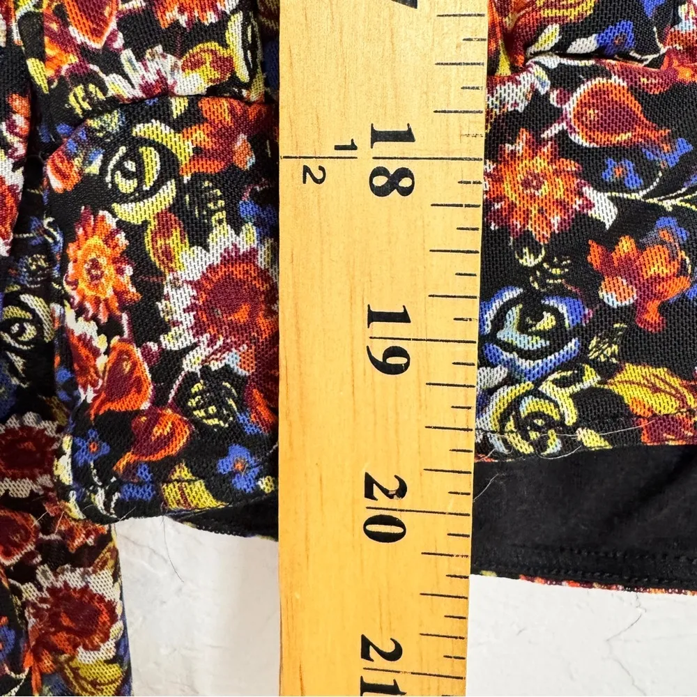 Free People Dark Floral Long Sleeve Cropped Boho Blouse Womens M All Dolled Up - Image 12