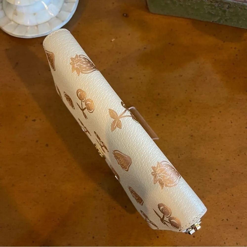 NIB GUCCI GG Marmont Leather Berry Cherry Strawberry White Long Zip Wallet - Image 7