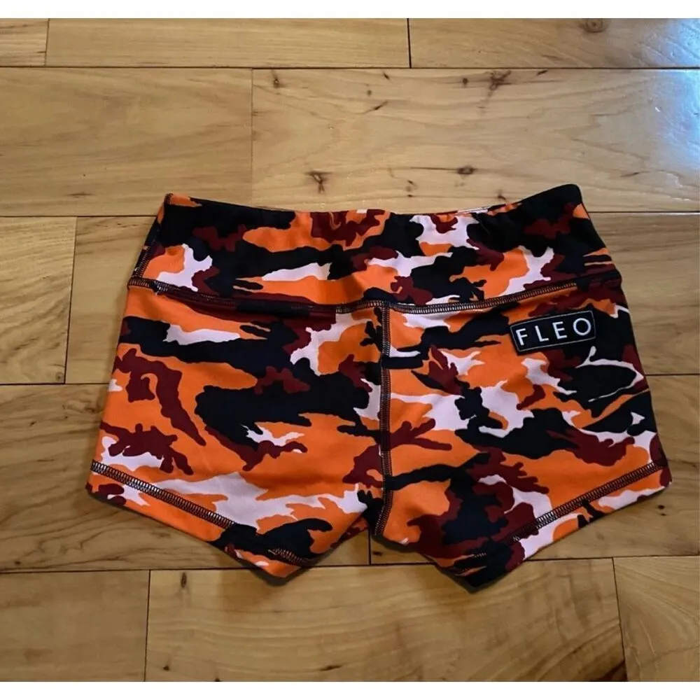 Fleo tangerine camo OG shorts size small excellent condition Orange - Image 2