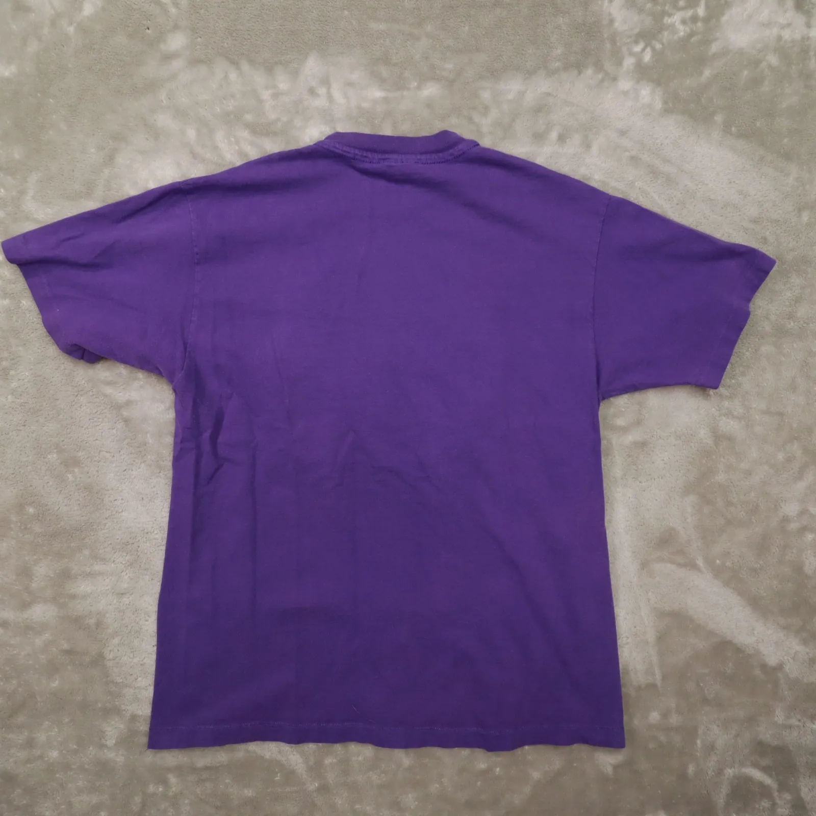 Hanes Vintage Jamaica Single Stitch  Purple Short Sleeve T Shirt size Large - Image 3