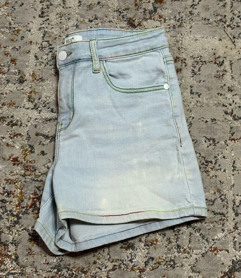 JUDY BLUE mid rise rainbow thread Jean shorts size M 7/9 stretchy distressed - Image 10