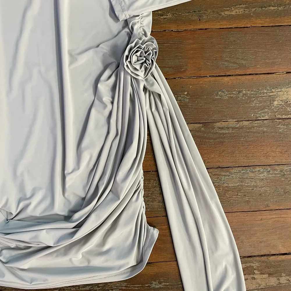 Lioness Glory Gray Long Sleeve Stretch Rose Detail Mini Dress - Sz XXL 💚🎀 - Image 9