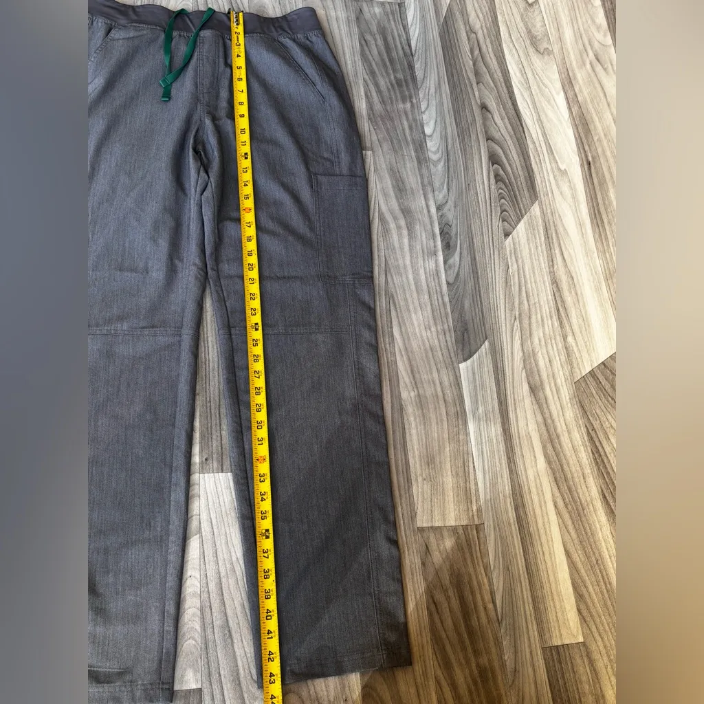 Figs Gray Cargo Pants with Green Accent - Image 5