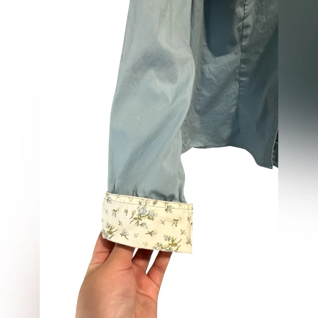 Dockers Women’s Button-Up Shirt – Classic Y2K‎ Style with Floral Trim – Size L - Image 4