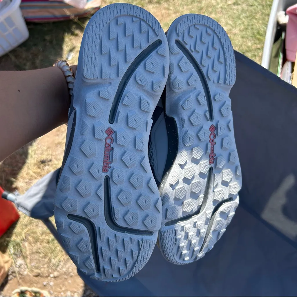 Columbia shoes - Image 3