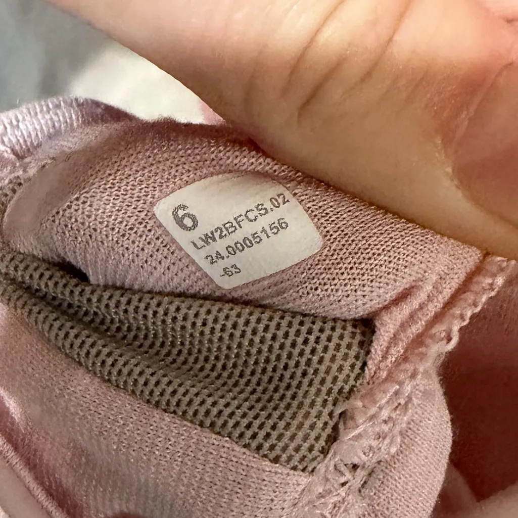 Lululemon Still Now Bra *Light Support, A/B Cup
Strawberry Milkshake - Image 6