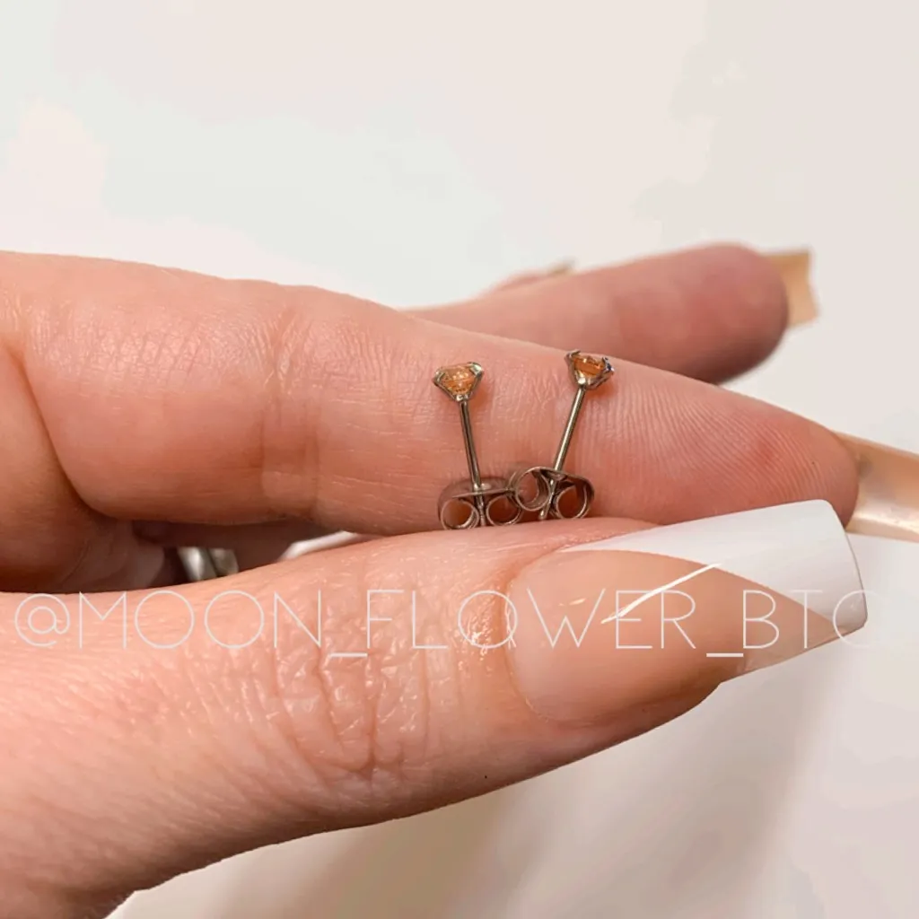 4mm Orange CZ Stud Earrings – Round Cubic Zirconia in Silver Setting - Image 4
