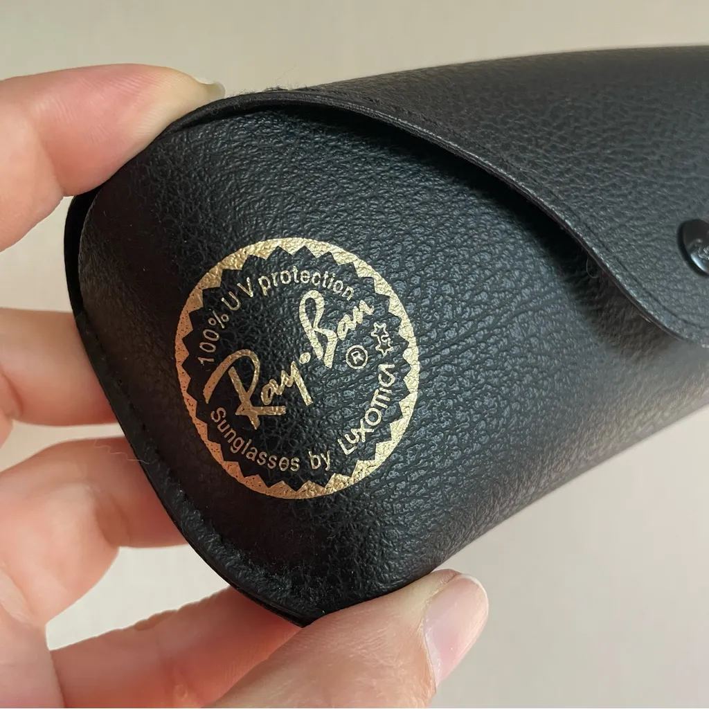 Ray-Ban Black‎ Case - Image 2