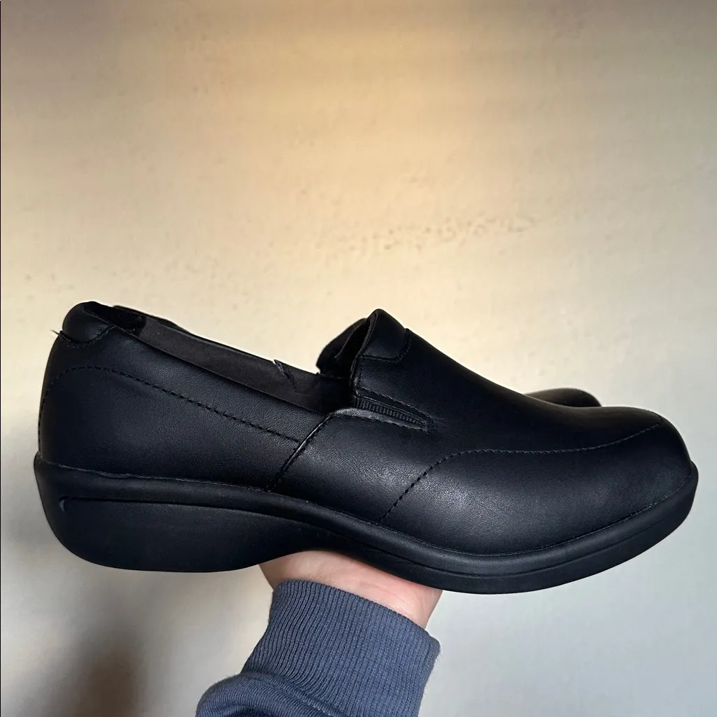 Worx Womens Black Leather Slip On Work Comfort Slip Resistant Shoes Sz 10 M‎ - Image 2