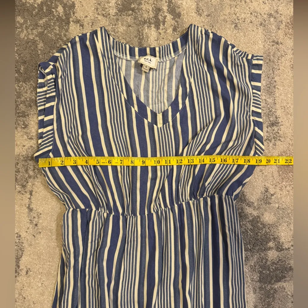 ECI Navy and White Striped Maxi Dress - Image 5